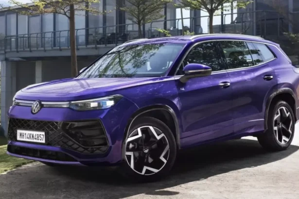 VW Tayron R-Line exterior side profile