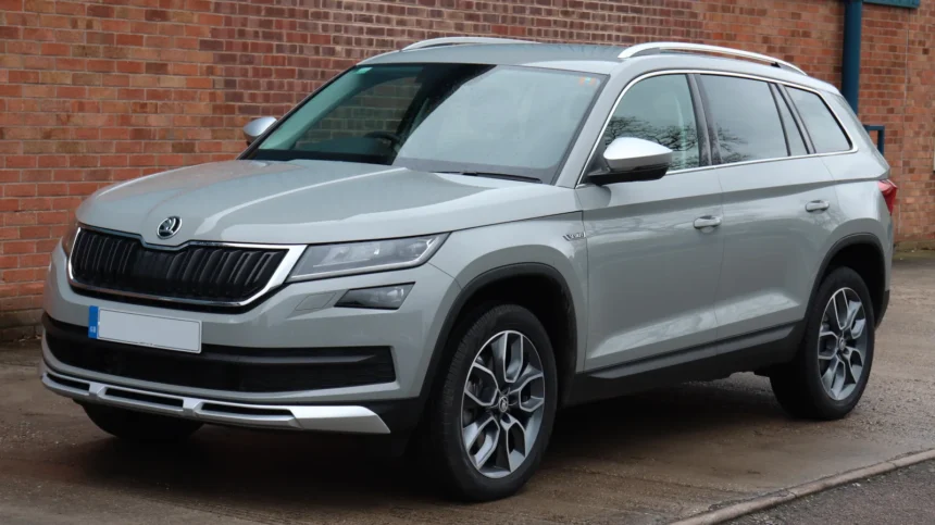 Skoda Kodiaq facelift prototype spied testing under camouflage